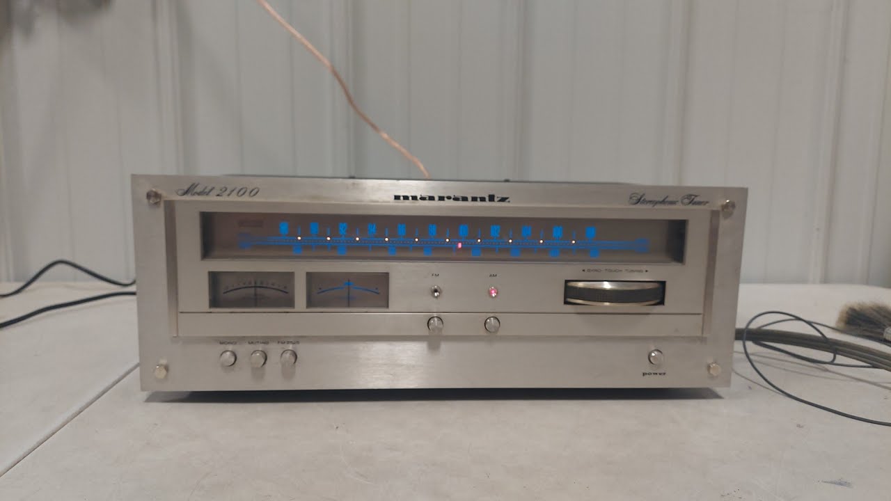 MARANTZ MODEL 2100 AM/FM STEREO TUNER - YouTube