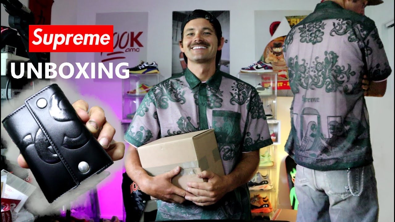 SUPREME UNBOXING - CHAIN WALLET (MADE IN ITALY) - YouTube