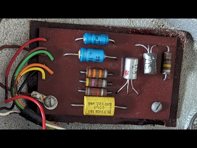1968 Dallas Arbiter England NKT275 Fuzz Face - YouTube