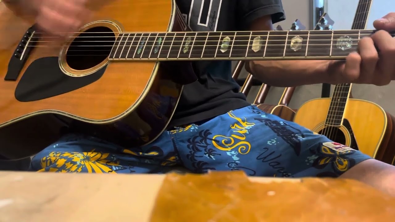 Morris TF 805 made in Japan สนใจสอบถามรายละเอียดเพิ่มเติมได้