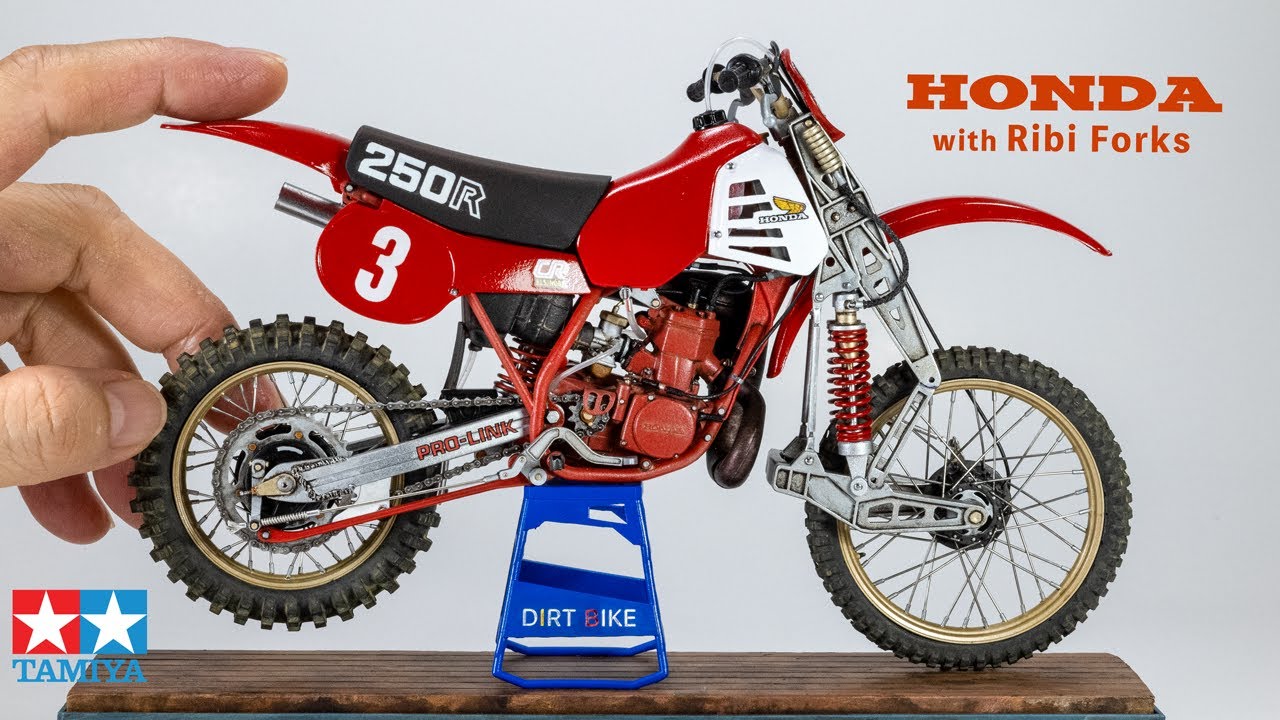 Tamiya 1/12 HONDA CR250R with Ribi Forks Ribi Quadrilateral - YouTube