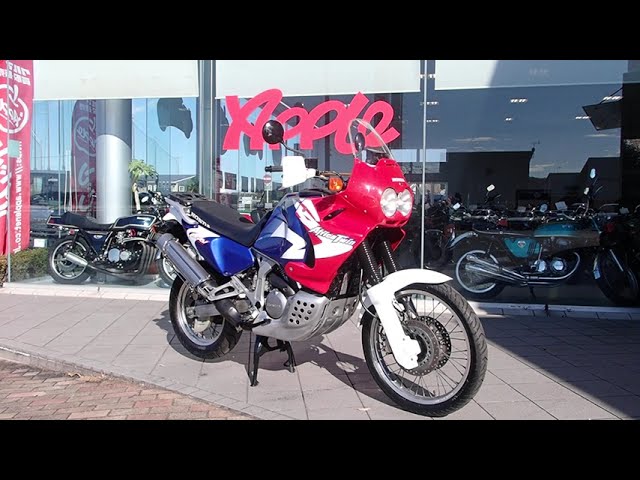 アフリカツインXRV750 ノーマル車両 シートローダウン 250台