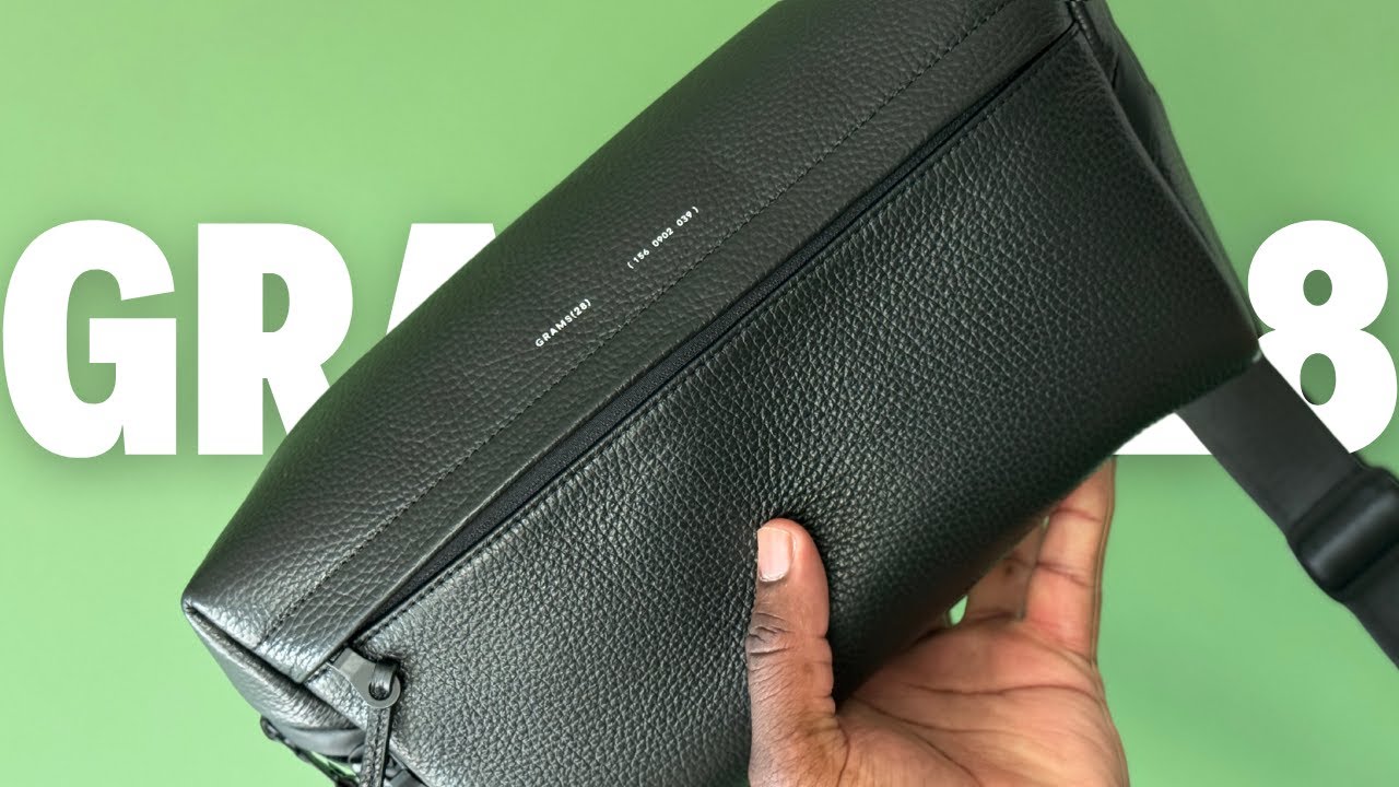 What's In My Bag? Grams 28 156 City Sling - YouTube