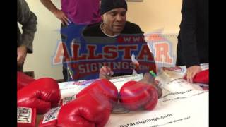 シュガー・レイ・レナードのサイン入りボクシンググローブ