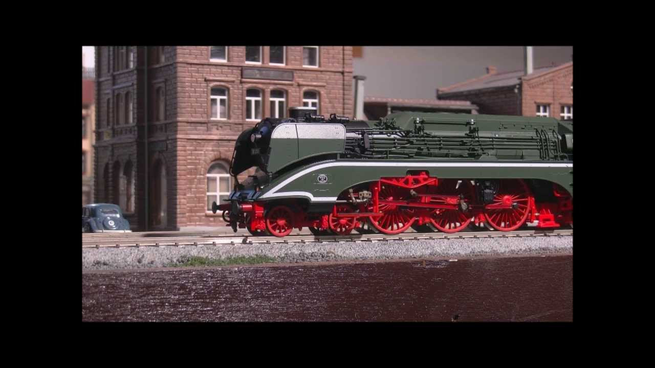 ロコ HOゲージ BR 18 201 DCC サウンドテスト - YouTube