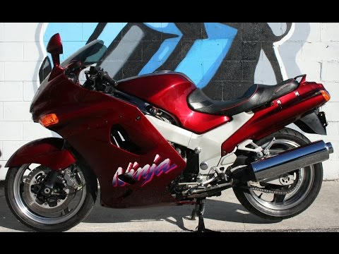 1993 Kawasaki Ninja ZX11  very clean machine w only 12,136