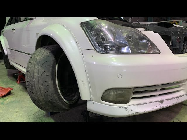 クラウンの切れ角大幅UP - YouTube