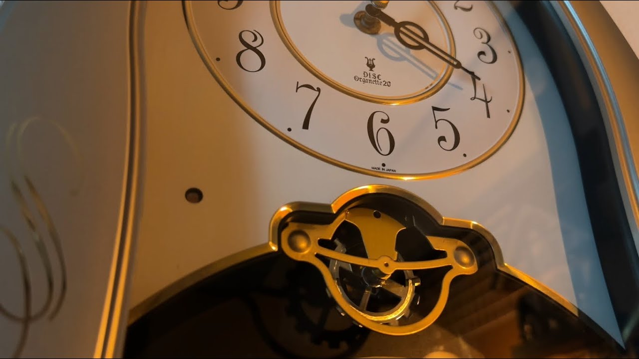 スモールワールド オルガニートM730 からくり時計 - YouTube