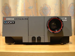 映写機クリニック LUCKY スライドプロジェクタ