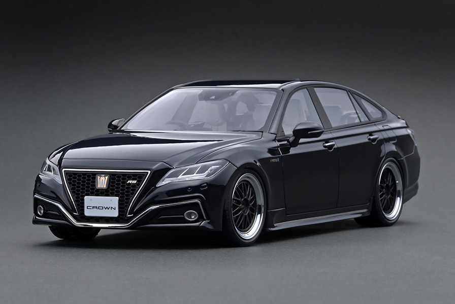 IG1678 1/18 Toyota Crown (220) 3.5L RS Advance Black | LINE UP