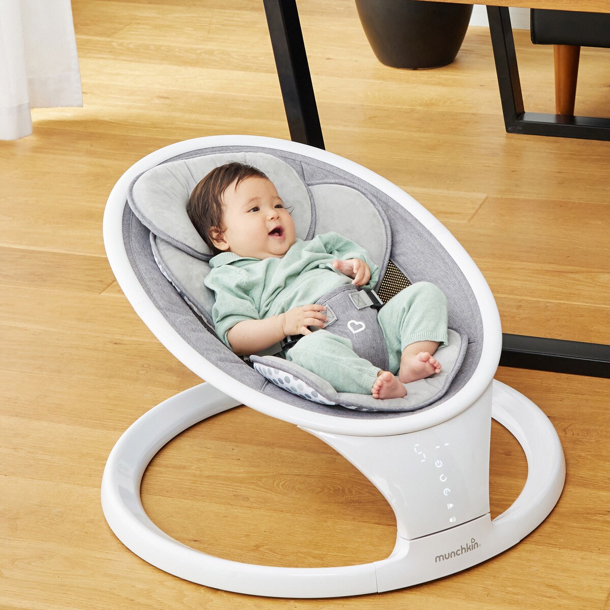 munchkin マンチキン】電動ベビースウィング | ダッドウェイ(DADWAY