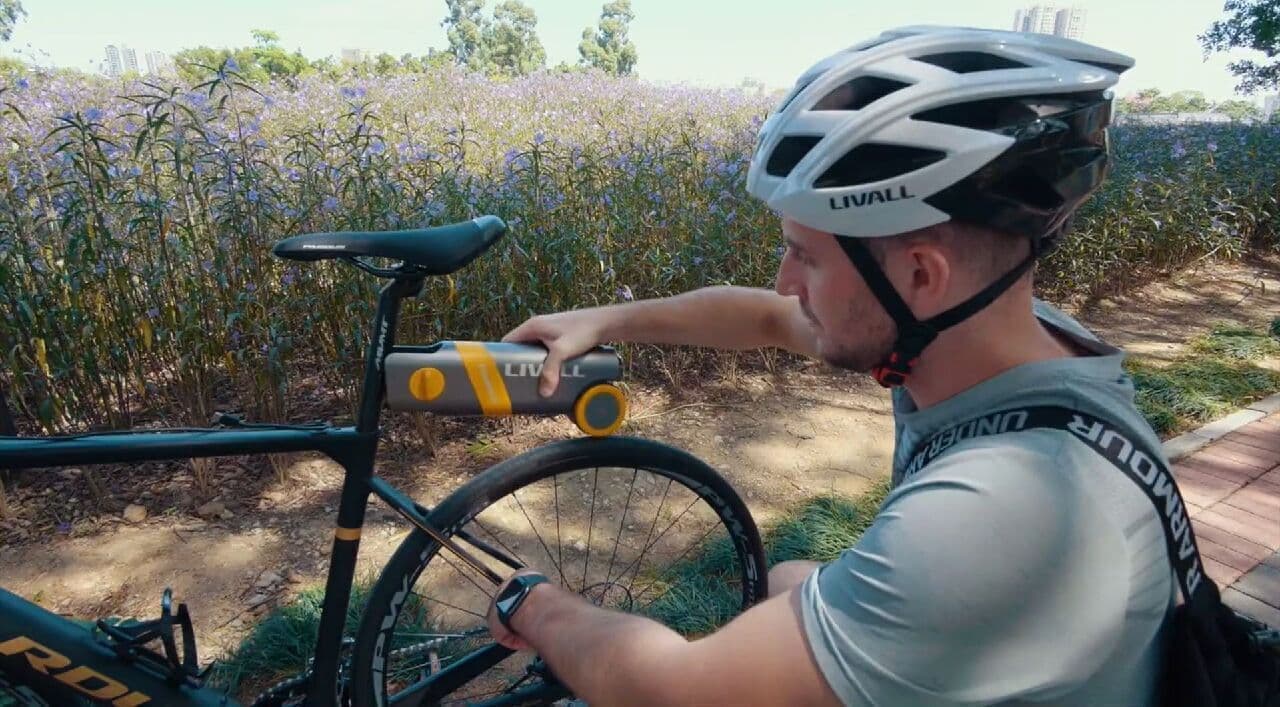 自転車を10秒で電動バイクにするコンバージョンキットLIVALL