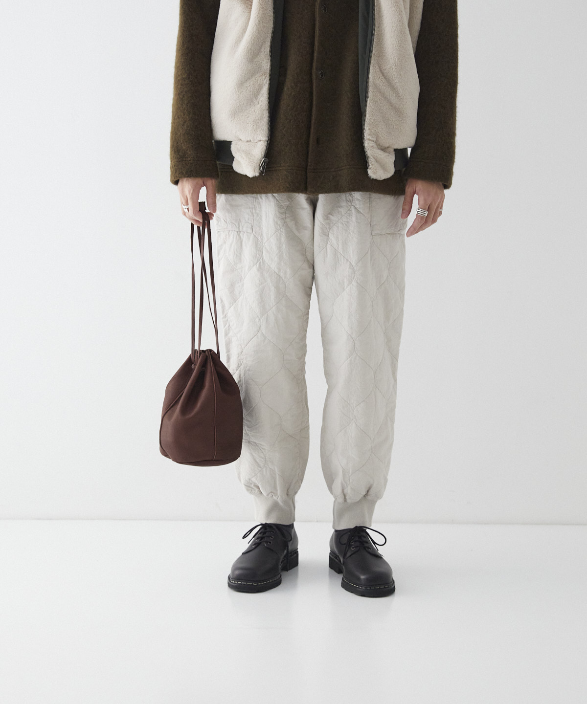 バレンシアレザー巾着バッグ｜nest Robe / CONFECT ONLINE SHOP