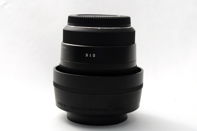 SIGMA(シグマ)30mmF1.4 DC DN(マイクロフォーサーズ用) 中古カメラ
