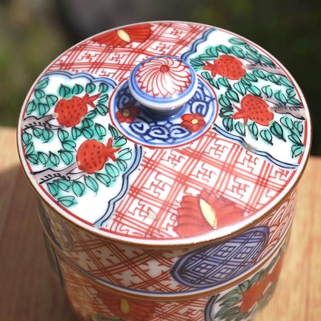 着彩石榴蓋付湯呑 春晃 - 京焼清水焼 松韻堂