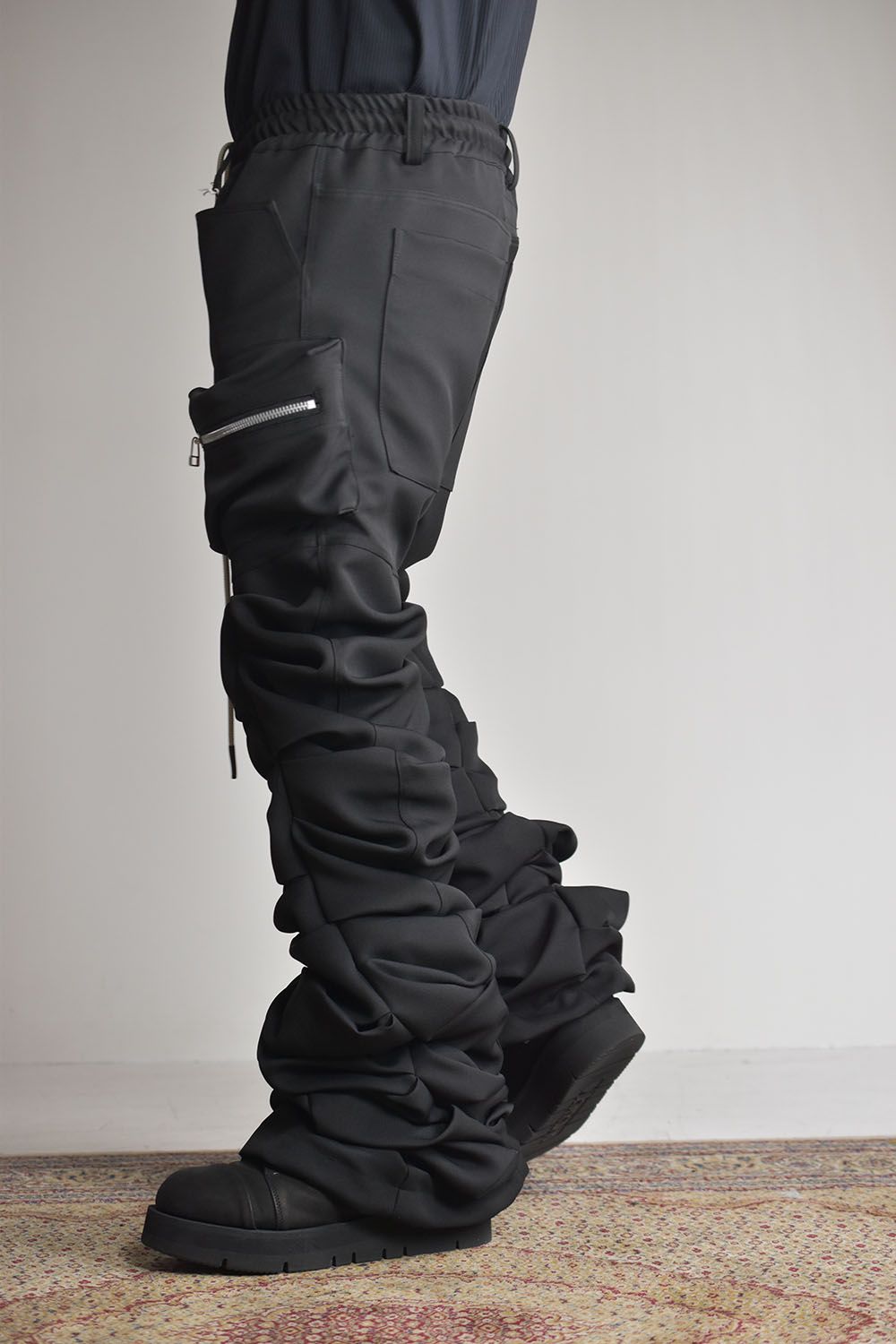 A.F ARTEFACT - Twill Monster Tuck Flare Baggy Pants