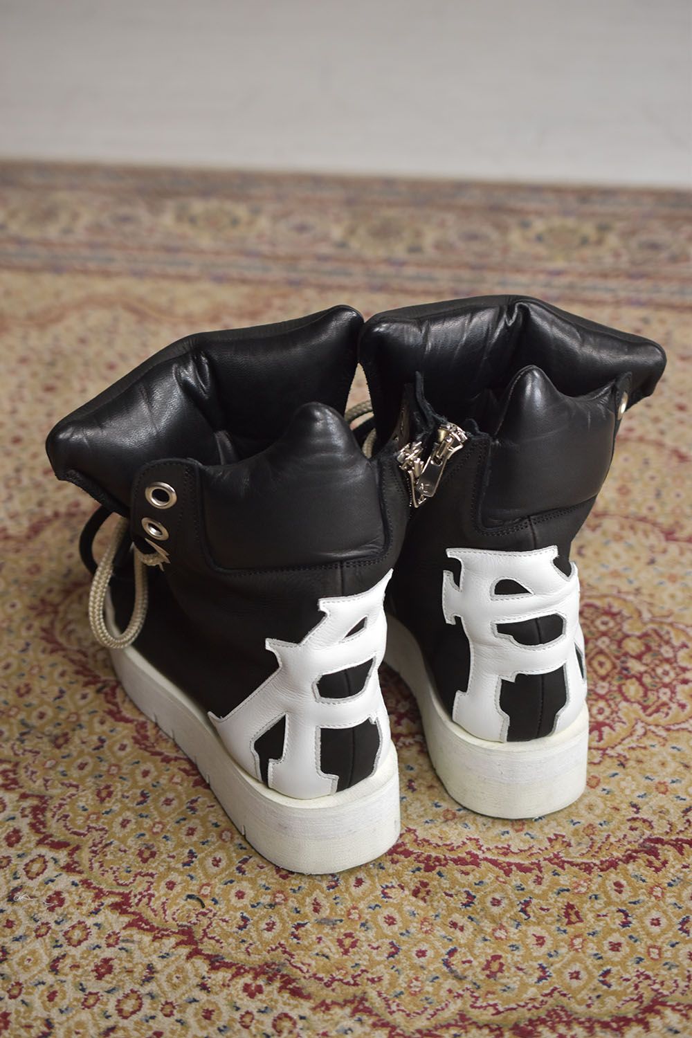 A.F ARTEFACT - High Cut Sneakers