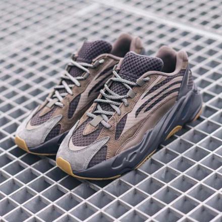 国内3月23日発売予定】アディダス オリジナルス イージー ブースト 700