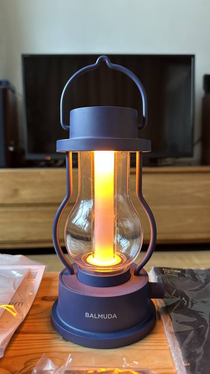 未使用に近い】[レアカラーネイビーブルー] バルミューダ ザ・ランタン