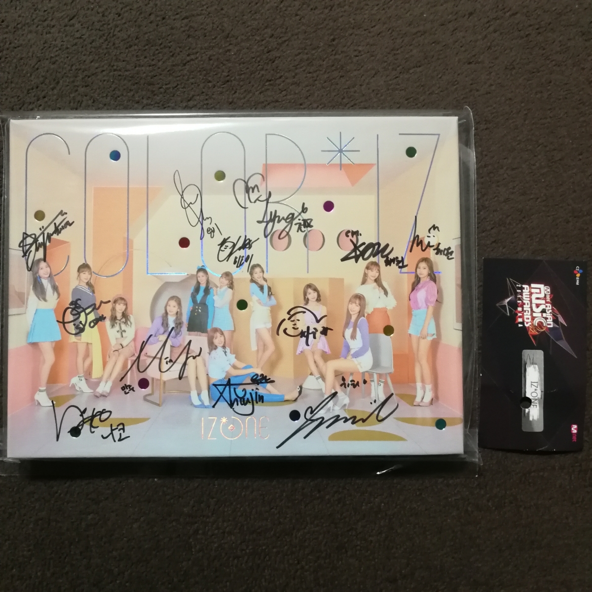 IZ*ONE アイズワン当選者限定メンバー直筆サイン入りアルバム IZ*ONE