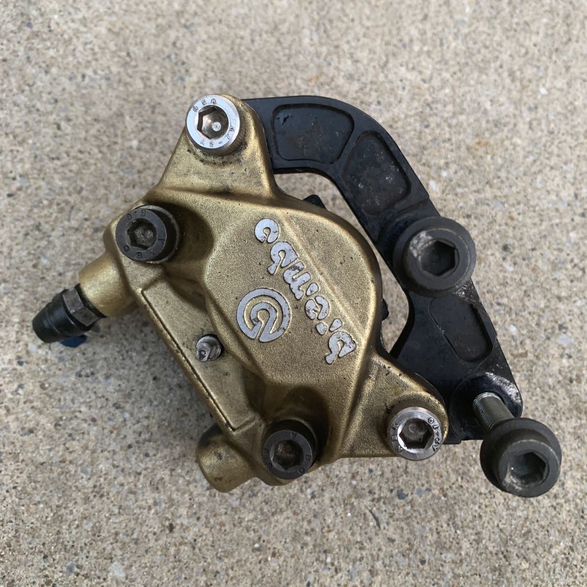 ブレンボ新カニキャリパー アドレスv125g ワンツー スクーター系