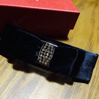 FERRAGAMO（ビジュー ・ ヘアピン）のフリマアイテム一覧