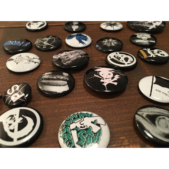 UNDERCOVER - yosh!様専用UNDERCOVER初期缶バッジセットソロイストの