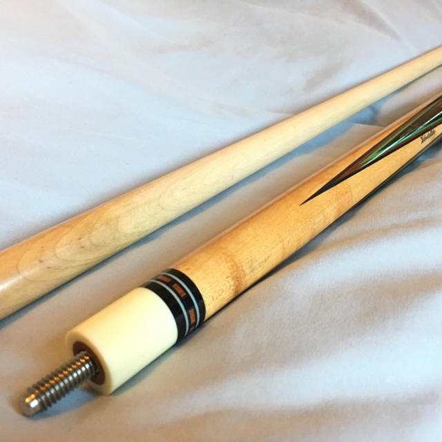 今だけ値下げ！アダム ヘルムステッター［Helmstetter］キュー＆ケース