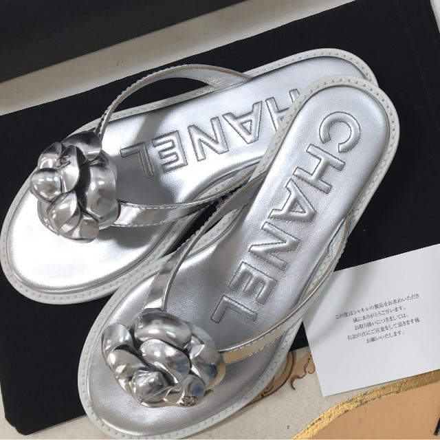 レアCHANEL ブラック ウッドカメリア サンダル ミュール 36 レア