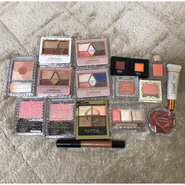 CANMAKE - ドラコス アイシャドウ・チークセットの通販 by S.S 's