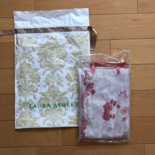 LAURA ASHLEY（タオルケット）のフリマアイテム一覧