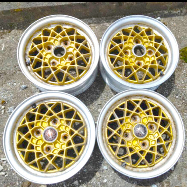 マナレイゴールドメッシュ 13インチアルミホイール 4穴 の通販 by