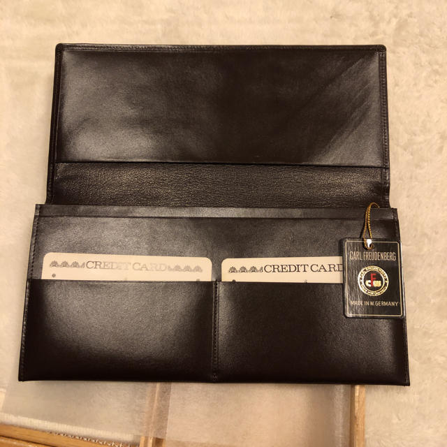 カール フロイデンベルグ 革財布の通販 by itomaki07's shop｜ラクマ
