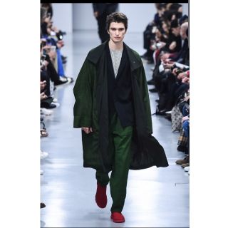 ISSEY MIYAKE（トレンチコート）のフリマアイテム一覧