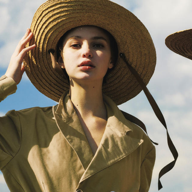 TOMORROWLAND - La Maison de Lyllis ラメゾンドリリス ROKU 麦わら