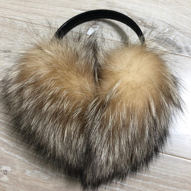 フォックスファー イヤーマフラー イヤーマフ 高級の通販 by ここえる