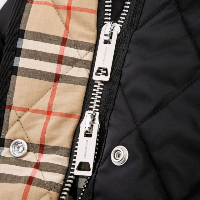 BURBERRY - BURBERRY フーテッドコート ダイアモンドキルティング