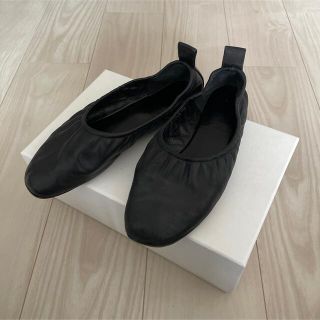 CELINE（バレエシューズ ・ ブラック/黒色系）のフリマアイテム一覧