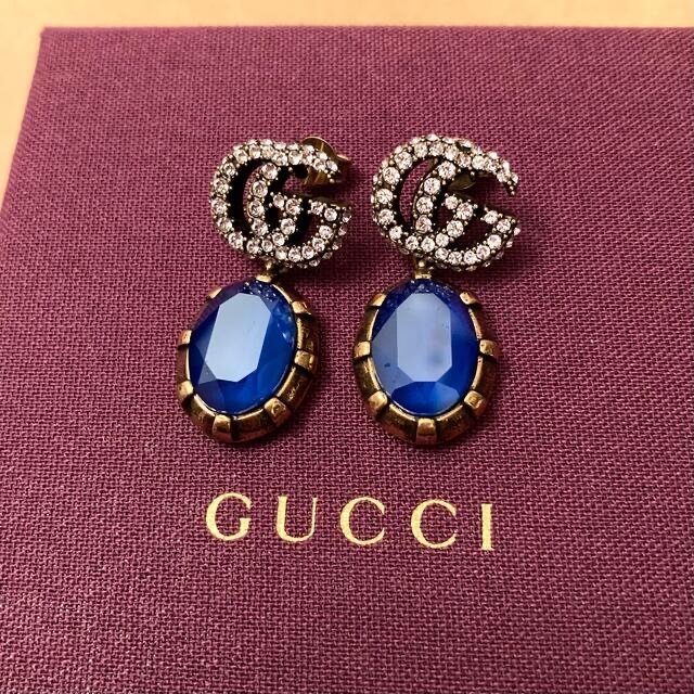 GUCCI - GUCCI ブルークリスタルピアス ジミン着用 両耳の通販 by