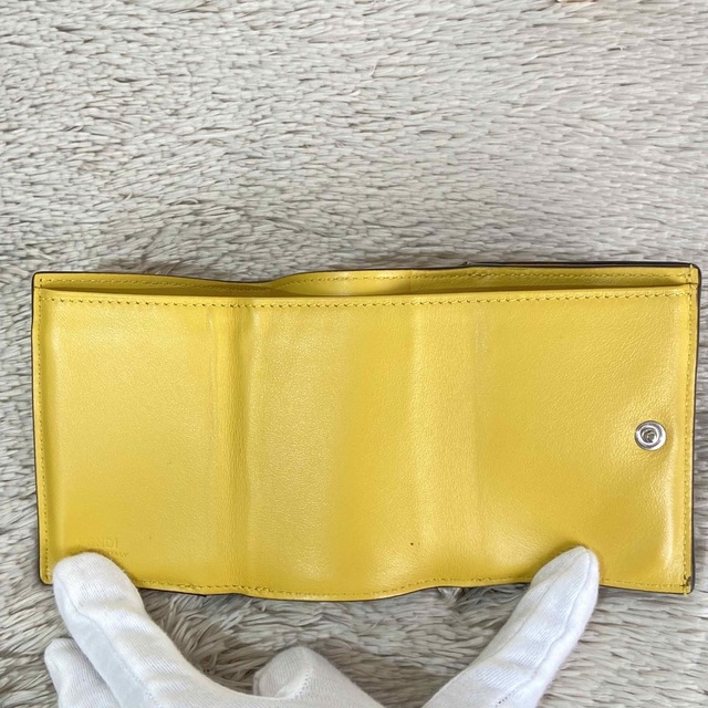FENDI - フェンディ 三つ折り財布 コンパクトウォレット キャナイ 黄色