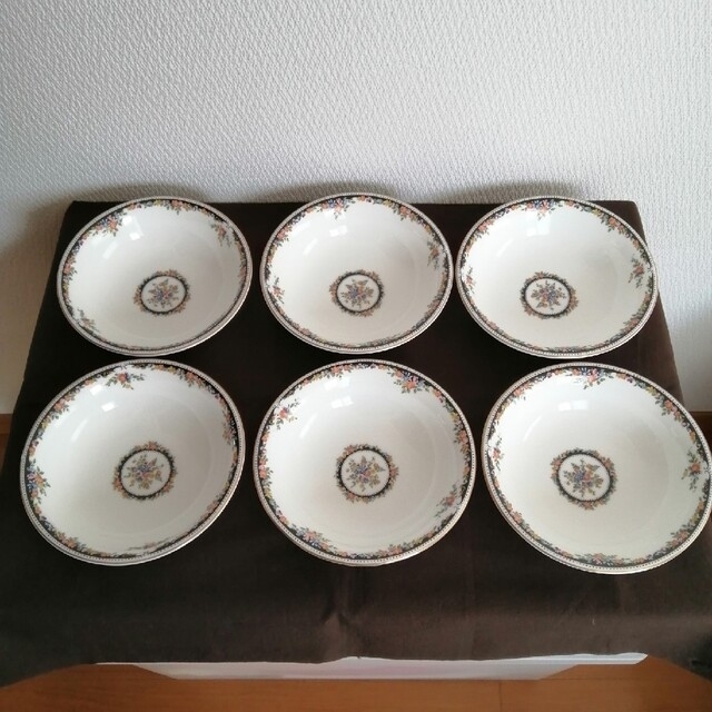 WEDGWOOD - ウェッジウッド オズボーン サラダボウル 6枚セットの通販