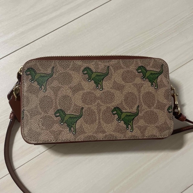 COACH - コーチ 恐竜ショルダーバッグの通販 by お気軽にどうぞ