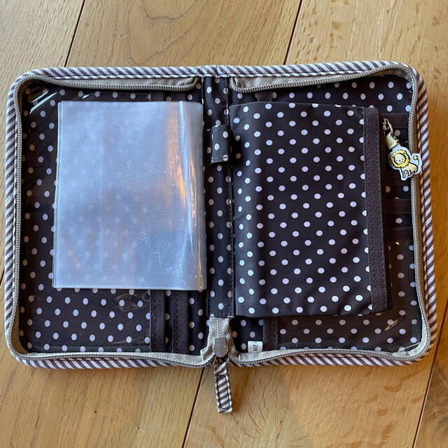 BARNEYS NEW YORK - バーニーズニューヨーク 母子手帳ケース Sサイズの