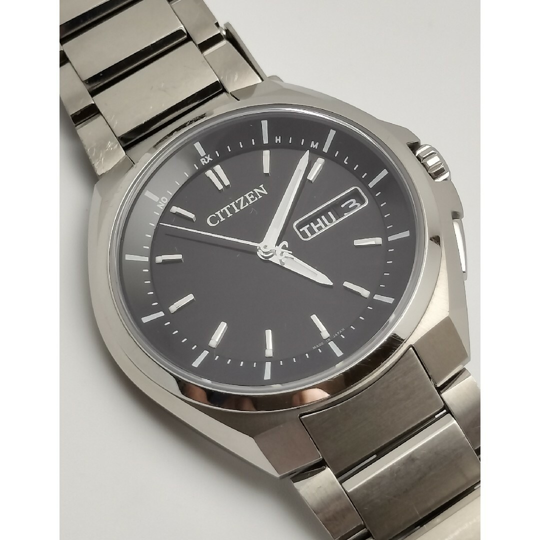 CITIZEN - 人気の曜日表示 シチズン アテッサ 電波ソーラー 軽量チタン