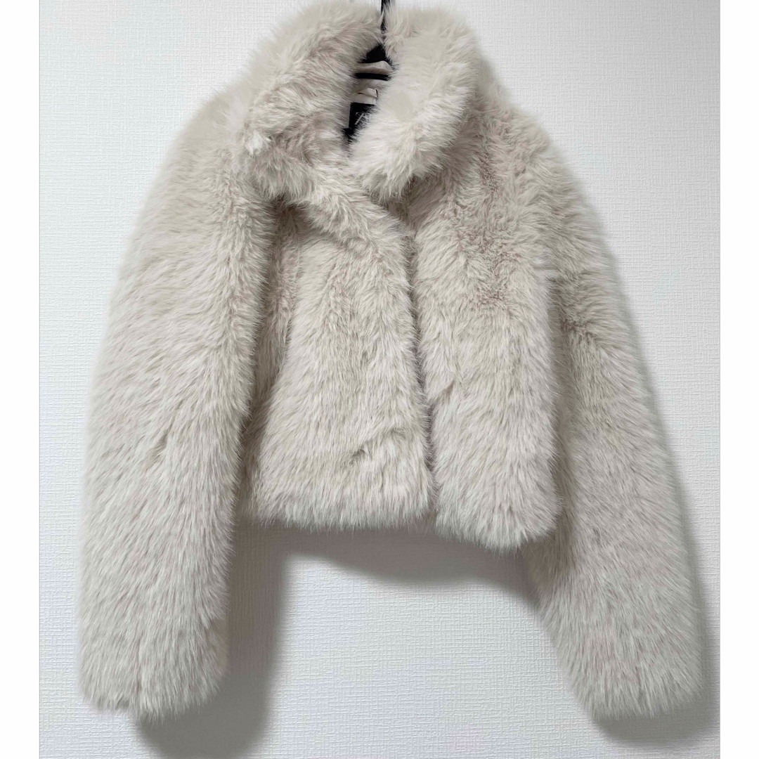 ZARA - ZARA ザラ ショート丈フェイクファーコート Mの通販 by