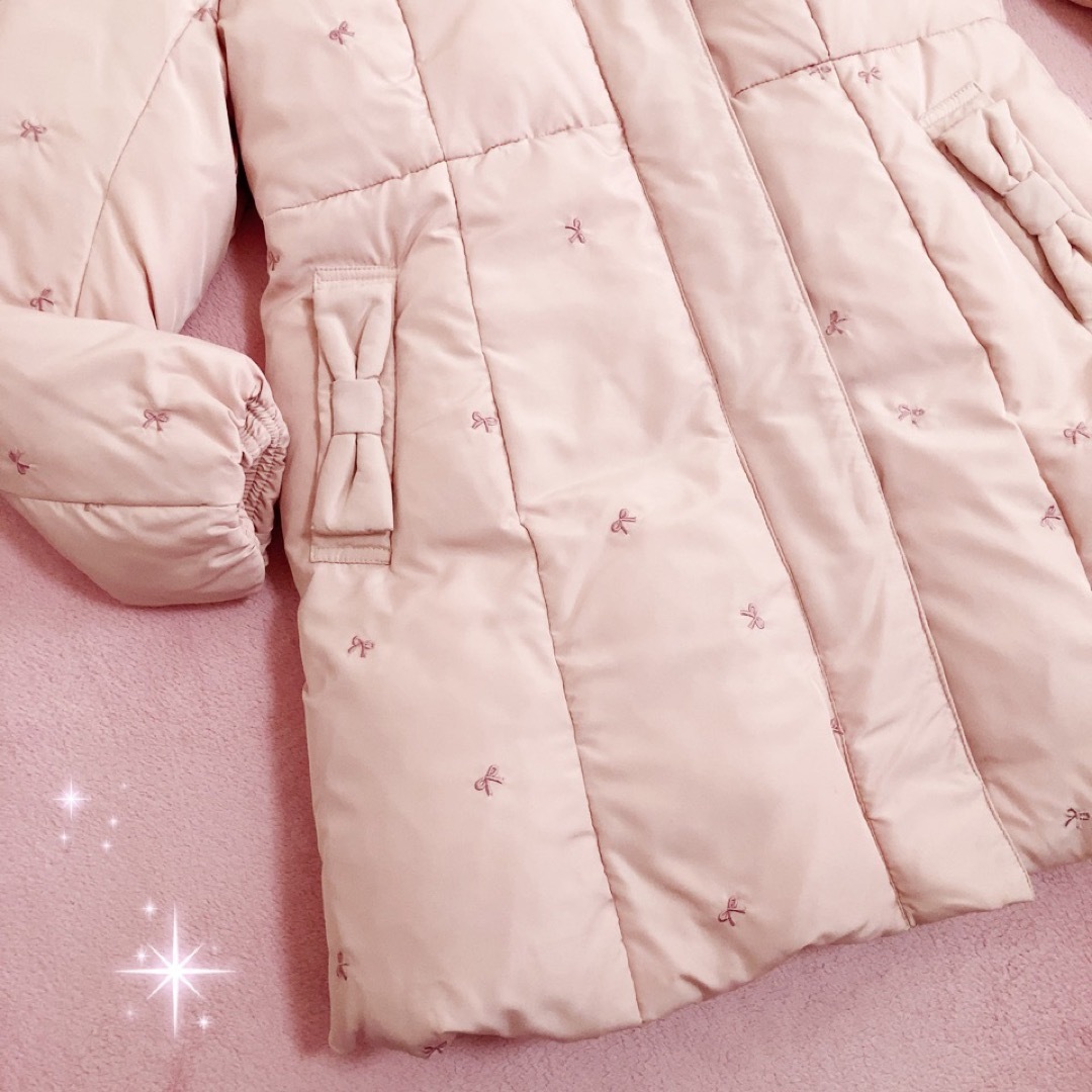 ギャラリービスコンティ フリルダウンコート ピンク ビジューボタン