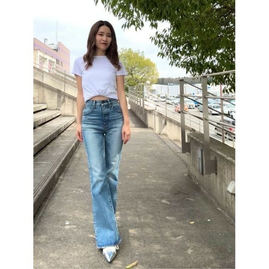 moussy - MOUSSY MVS FLARE 25 ミサモになれるジーンズの通販 by L's