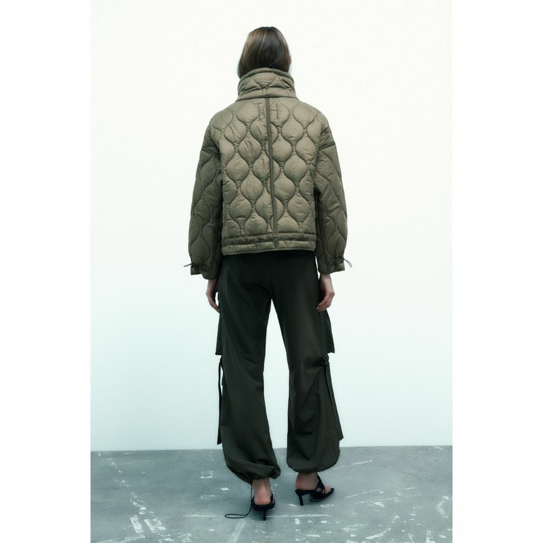 ZARA - 新品ZARAハイネックショートパフコートLの通販 by 3月下旬に