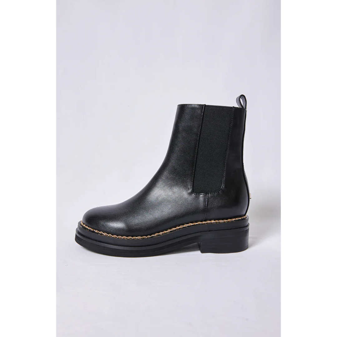 Her lip to - Herlipto【新品】Chelsea Chain Ankle Boots 38の通販 by
