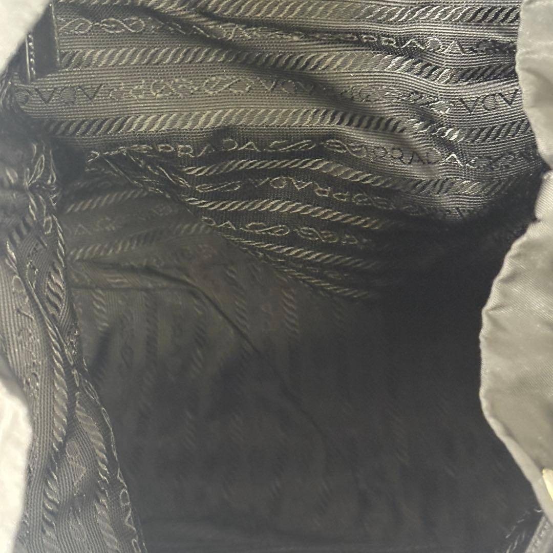 極美品 定番PRADA VELAナイロン リュックサック白タグあり